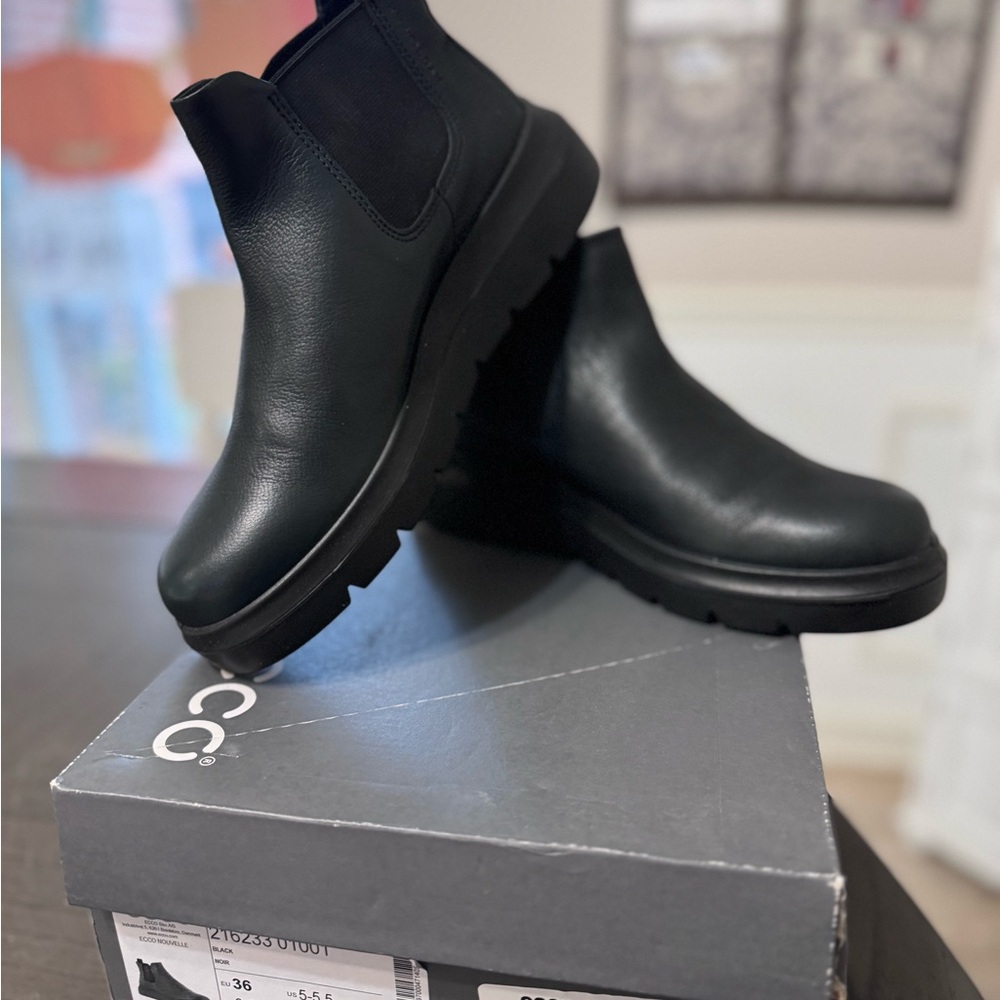 Black Gabor Leather Ankle Boots